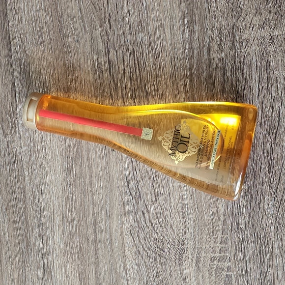 L'Oreal Professional Mythic oil shampoo - Picture 2 of 2